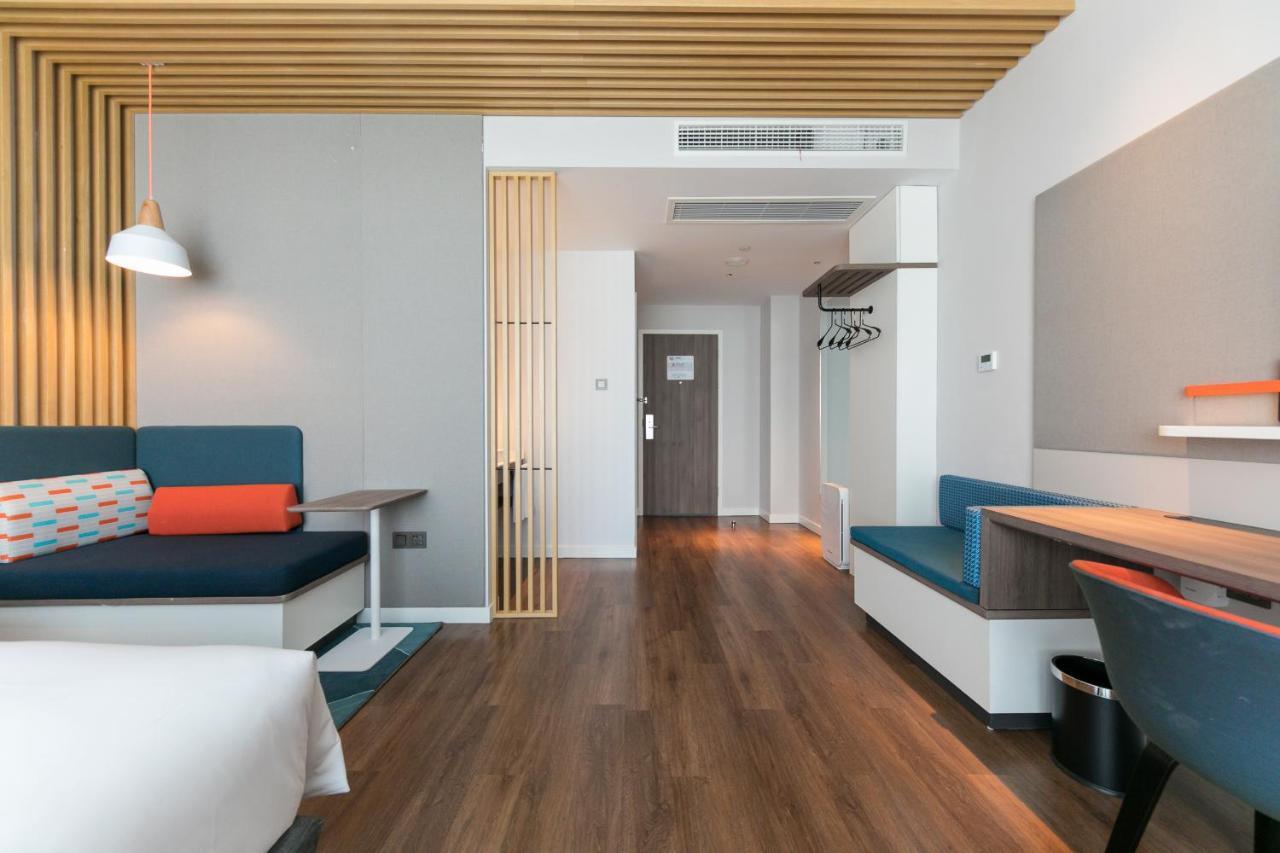 Holiday Inn Express Shanghai Tangzhen By Ihg - 20 Mins To Disney Land Exterior foto
